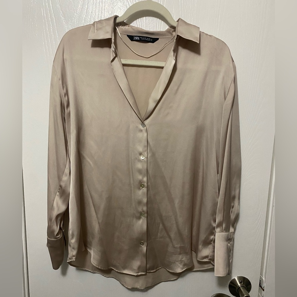 Zara button down blouse, size small, EUC